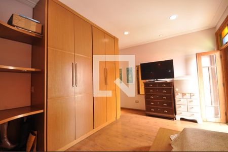 Casa à venda com 378m², 4 quartos e 8 vagasSuíte 4