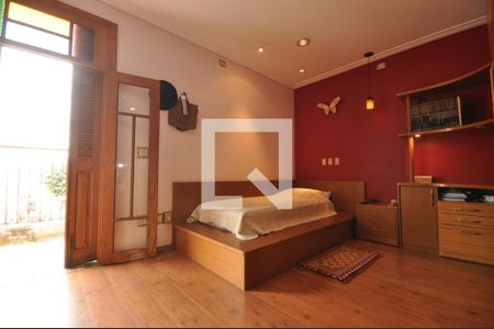 Casa à venda com 378m², 4 quartos e 8 vagasSuíte 4