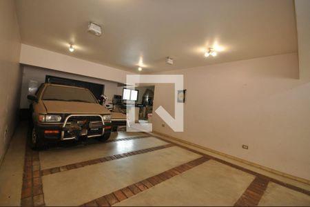 Casa à venda com 378m², 4 quartos e 8 vagasGaragem