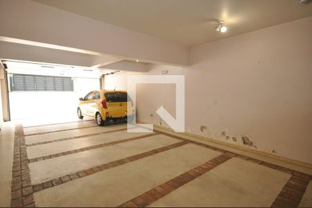 Casa à venda com 378m², 4 quartos e 8 vagasGaragem