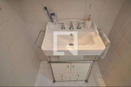 Casa à venda com 378m², 4 quartos e 8 vagasBanheiro da Suíte 3