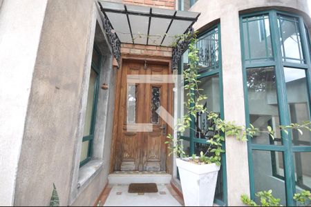 Casa à venda com 378m², 4 quartos e 8 vagasHall de entrada