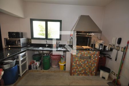 Casa à venda com 378m², 4 quartos e 8 vagasChurrasqueira