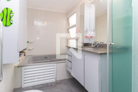 Apartamento à venda com 340m², 4 quartos e 4 vagasBanheiro da Suíte 1