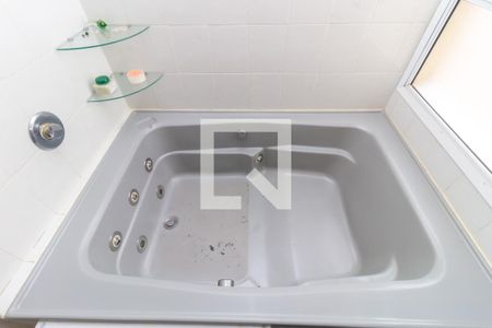 Apartamento à venda com 340m², 4 quartos e 4 vagasBanheiro da Suíte 1