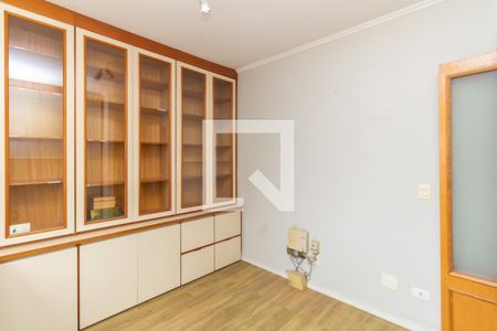 Apartamento à venda com 340m², 4 quartos e 4 vagasEscritório