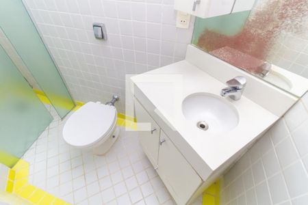 Apartamento à venda com 340m², 4 quartos e 4 vagasBanheiro da Suíte 2