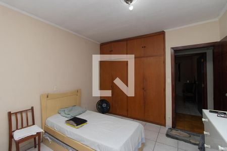 Casa à venda com 300m², 5 quartos e 6 vagas Casa à venda com 300m², 5 quartos e 6 vagasQuarto 3