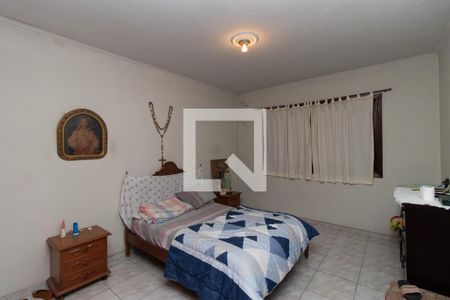 Casa à venda com 300m², 5 quartos e 6 vagas Casa à venda com 300m², 5 quartos e 6 vagasQuarto 2