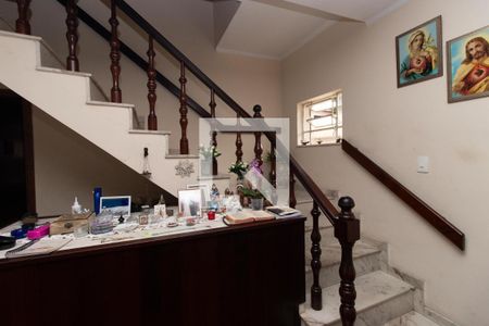 Escada de casa à venda com 5 quartos, 300m² em Tremembé, São Paulo