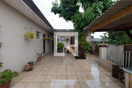 Casa à venda com 300m², 5 quartos e 6 vagas Casa à venda com 300m², 5 quartos e 6 vagasQuintal 2