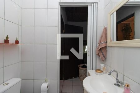 Casa à venda com 300m², 5 quartos e 6 vagas Casa à venda com 300m², 5 quartos e 6 vagasBanheiro 2