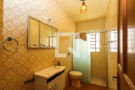 Casa à venda com 250m², 3 quartos e 2 vagas Casa à venda com 250m², 3 quartos e 2 vagasBanheiro