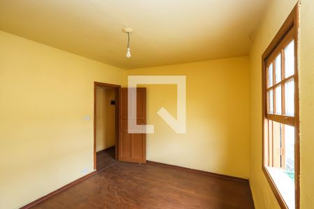 Casa à venda com 250m², 3 quartos e 2 vagas Casa à venda com 250m², 3 quartos e 2 vagasQuarto 2