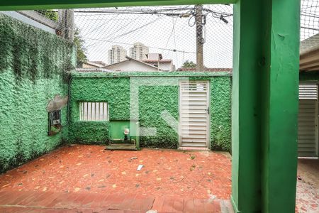 Casa à venda com 250m², 3 quartos e 2 vagas Casa à venda com 250m², 3 quartos e 2 vagasVaranda