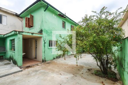 Casa à venda com 250m², 3 quartos e 2 vagas Casa à venda com 250m², 3 quartos e 2 vagasQuintal