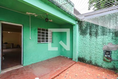 Casa à venda com 250m², 3 quartos e 2 vagas Casa à venda com 250m², 3 quartos e 2 vagasVaranda