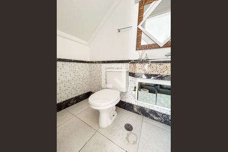 Casa para alugar com 96m², 2 quartos e 2 vagasLavabo