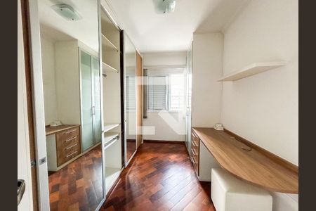 Casa para alugar com 96m², 2 quartos e 2 vagasCloset