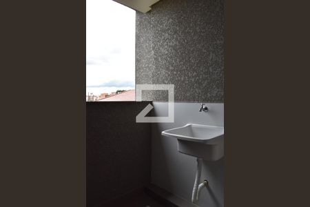 Área de serviço de kitnet/studio para alugar com 1 quarto, 33m² em Portão, Curitiba