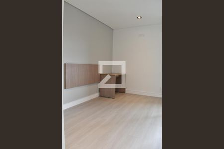 Quarto de kitnet/studio para alugar com 1 quarto, 33m² em Portão, Curitiba