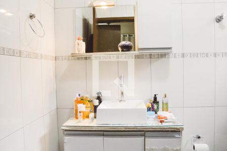 Casa para alugar com 199m², 4 quartos e 2 vagas Casa para alugar com 199m², 4 quartos e 2 vagasBanheiro da Suíte