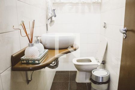 Casa para alugar com 199m², 4 quartos e 2 vagas Casa para alugar com 199m², 4 quartos e 2 vagasLavabo