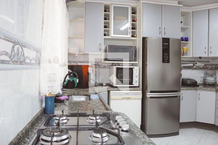 Casa para alugar com 199m², 4 quartos e 2 vagas Casa para alugar com 199m², 4 quartos e 2 vagasCozinha