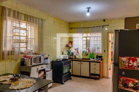 Casa à venda com 125m², 2 quartos e 2 vagasCozinha 