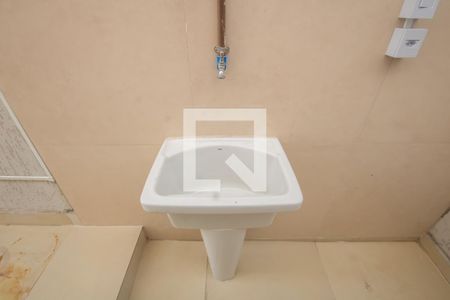 Casa para alugar com 80m², 2 quartos e sem vagaÁrea de Serviço