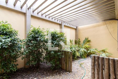 Casa à venda com 7870m², 5 quartos e 5 vagas Casa à venda com 7870m², 5 quartos e 5 vagasQuarto 03