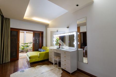 Casa à venda com 7870m², 5 quartos e 5 vagas Casa à venda com 7870m², 5 quartos e 5 vagasQuarto 01