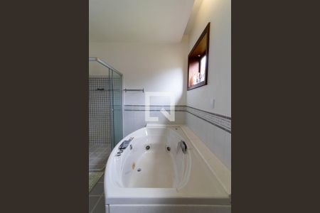 Casa à venda com 7870m², 5 quartos e 5 vagas Casa à venda com 7870m², 5 quartos e 5 vagasQuarto 01