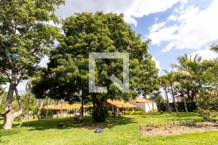 Casa à venda com 7870m², 5 quartos e 5 vagas Casa à venda com 7870m², 5 quartos e 5 vagasÁrea comum