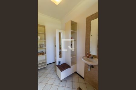 Casa à venda com 7870m², 5 quartos e 5 vagas Casa à venda com 7870m², 5 quartos e 5 vagasÁrea comum