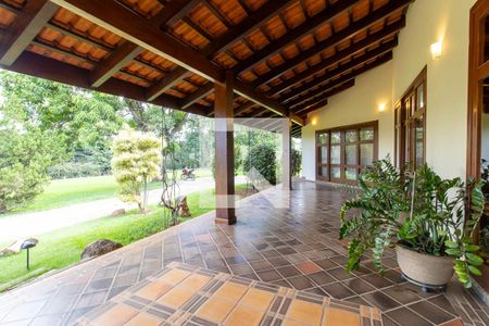 Casa à venda com 7870m², 5 quartos e 5 vagas Casa à venda com 7870m², 5 quartos e 5 vagasÁrea comum