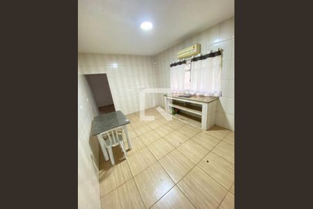 Cozinha de casa para alugar com 1 quarto, 80m² em Jardim Ponte Rasa, São Paulo
