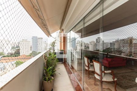 Apartamento à venda com 295m², 3 quartos e 2 vagas Apartamento à venda com 295m², 3 quartos e 2 vagasVaranda