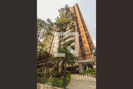 Apartamento à venda com 295m², 3 quartos e 2 vagas Apartamento à venda com 295m², 3 quartos e 2 vagasFachada