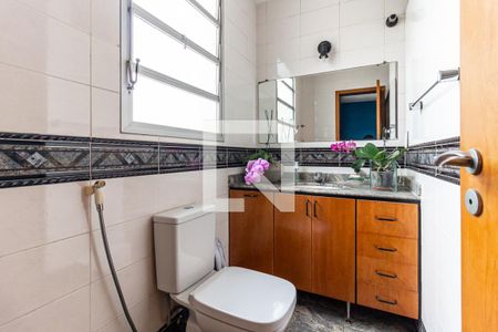 Apartamento à venda com 295m², 3 quartos e 2 vagas Apartamento à venda com 295m², 3 quartos e 2 vagasBanheiro da Suíte 1