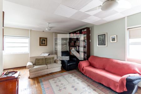 Apartamento à venda com 295m², 3 quartos e 2 vagas Apartamento à venda com 295m², 3 quartos e 2 vagasSala de Televisão