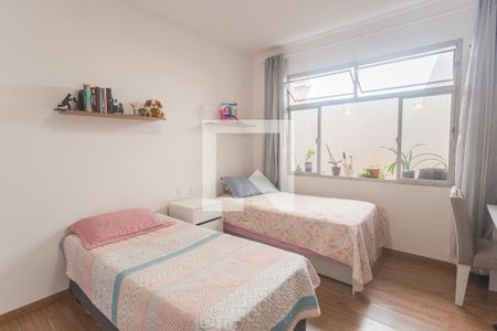 Casa à venda com 210m², 3 quartos e 2 vagasQuarto 3