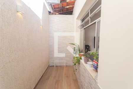 Casa à venda com 210m², 3 quartos e 2 vagasJardim de Inverno da Copa