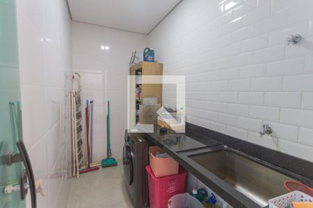 Casa à venda com 210m², 3 quartos e 2 vagasÁrea de Serviço