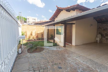 Casa à venda com 210m², 3 quartos e 2 vagasJardim