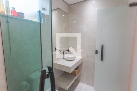 Casa à venda com 210m², 3 quartos e 2 vagasBanheiro da Suíte