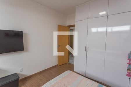 Casa à venda com 210m², 3 quartos e 2 vagasQuarto 3
