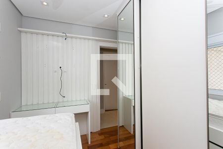 Apartamento à venda com 103m², 3 quartos e 2 vagasQuarto 2