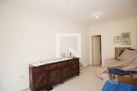 Casa à venda com 134m², 4 quartos e 2 vagas Casa à venda com 134m², 4 quartos e 2 vagasQuarto de Serviço