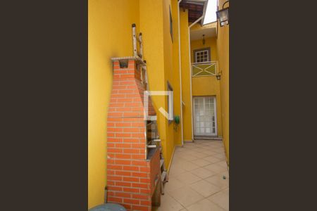 Casa à venda com 134m², 4 quartos e 2 vagas Casa à venda com 134m², 4 quartos e 2 vagasChurrasqueira